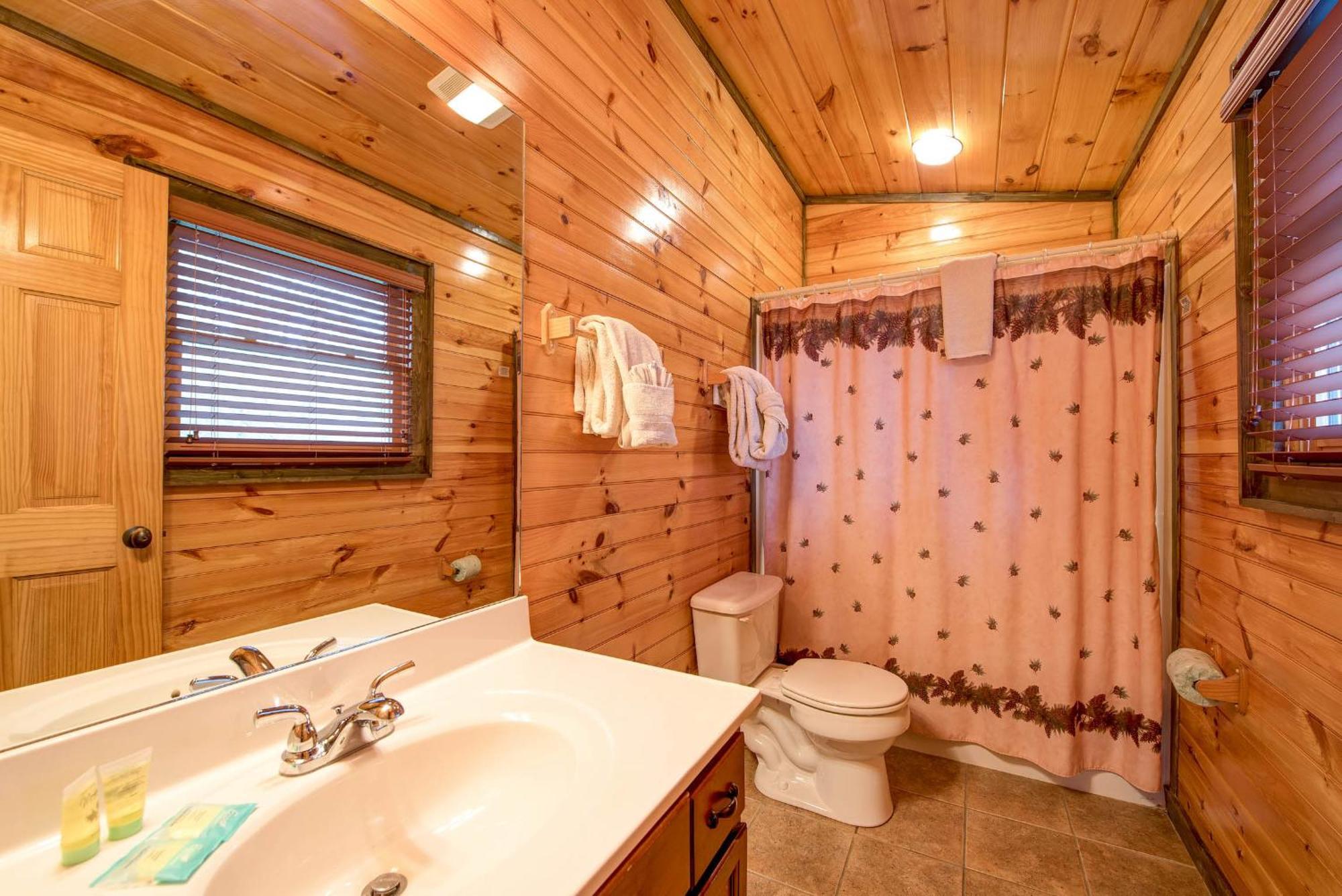 Standing Bear Lodge Gatlinburg Exterior photo