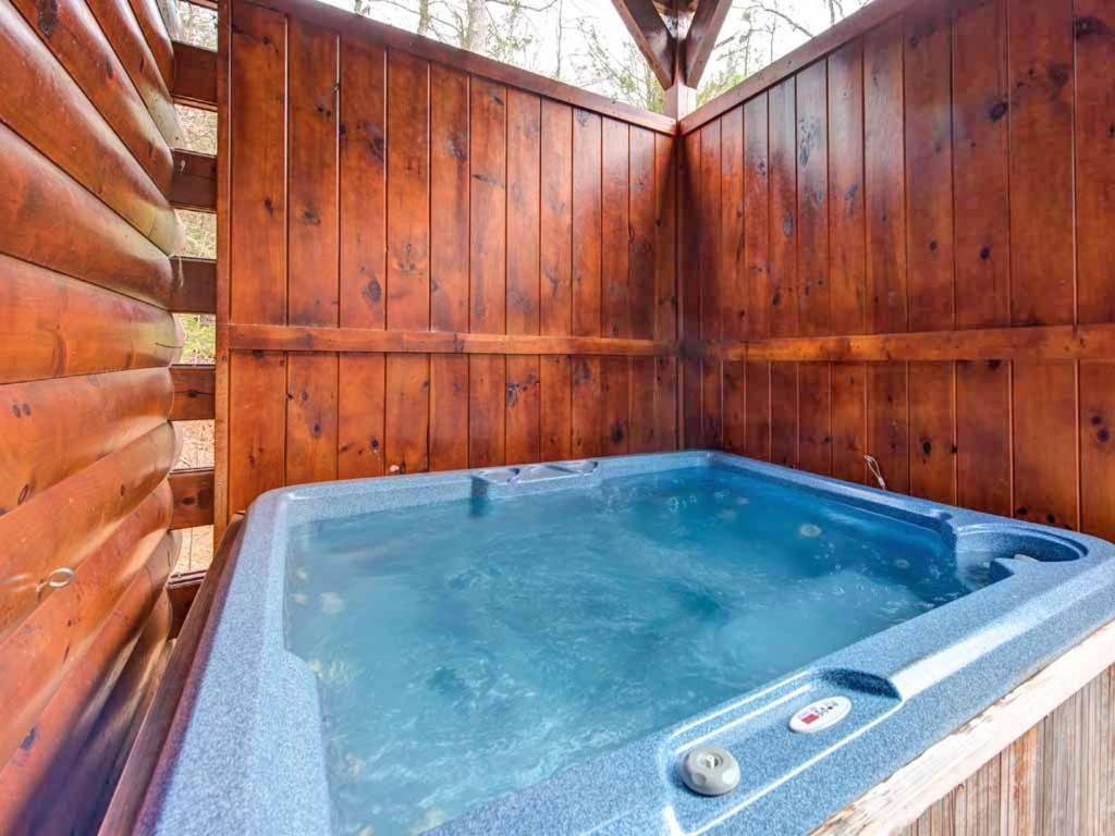 Standing Bear Lodge Gatlinburg Exterior photo