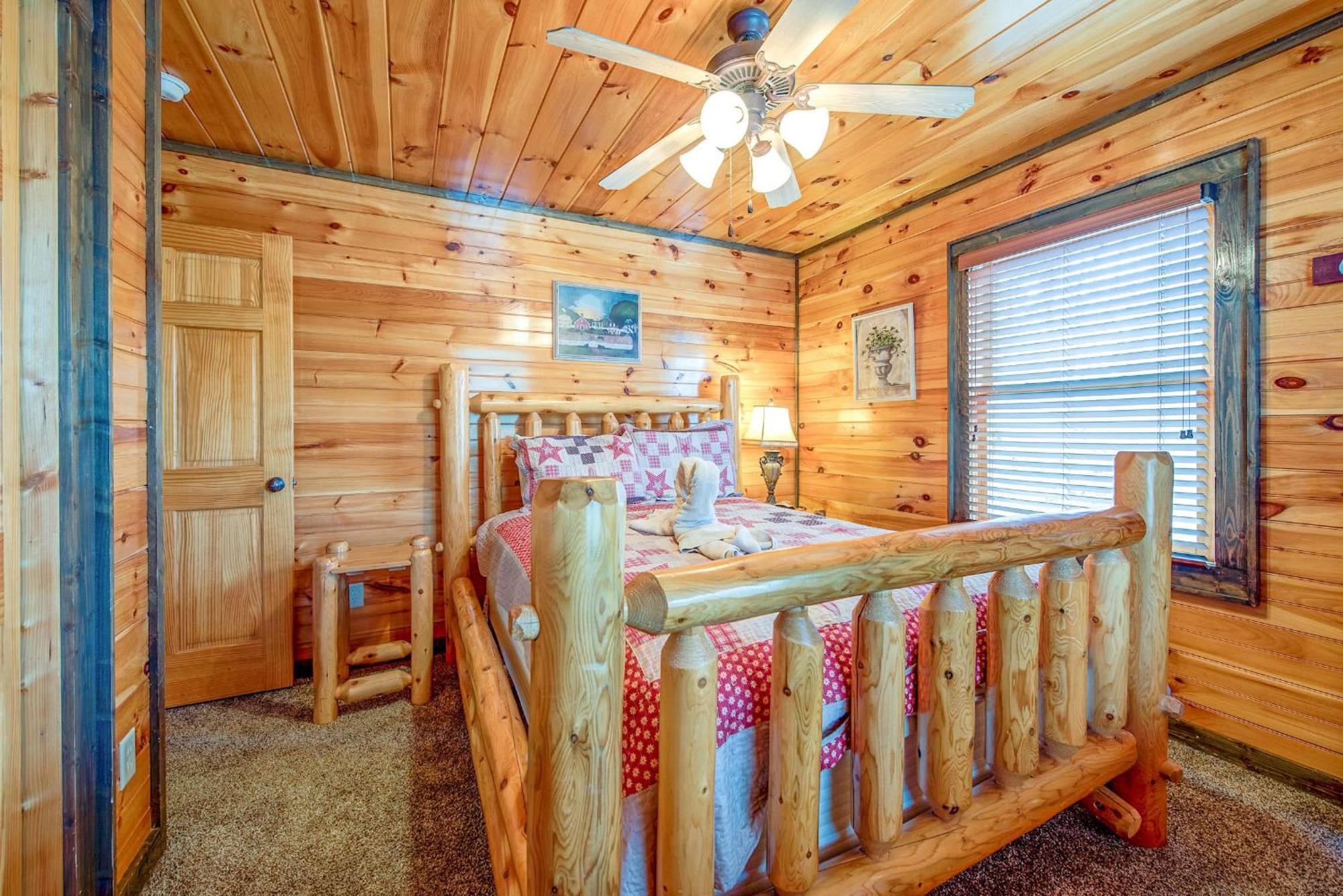 Standing Bear Lodge Gatlinburg Exterior photo